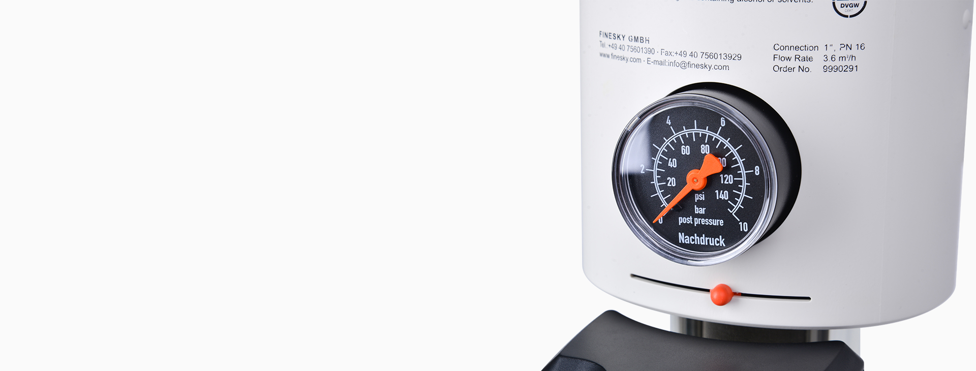 <h4>精準控壓技術(shù)<br></h4>
<p>閥頭采用德國DruckStabil精準控壓技術(shù)，有效穩(wěn)定供水水壓，防止水錘，保護室內(nèi)管路及涉水電器。</p>