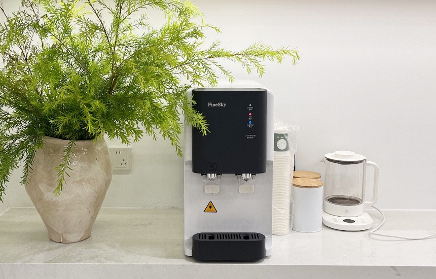 上海嘉定客戶訂購二臺臺式直飲機FR-485